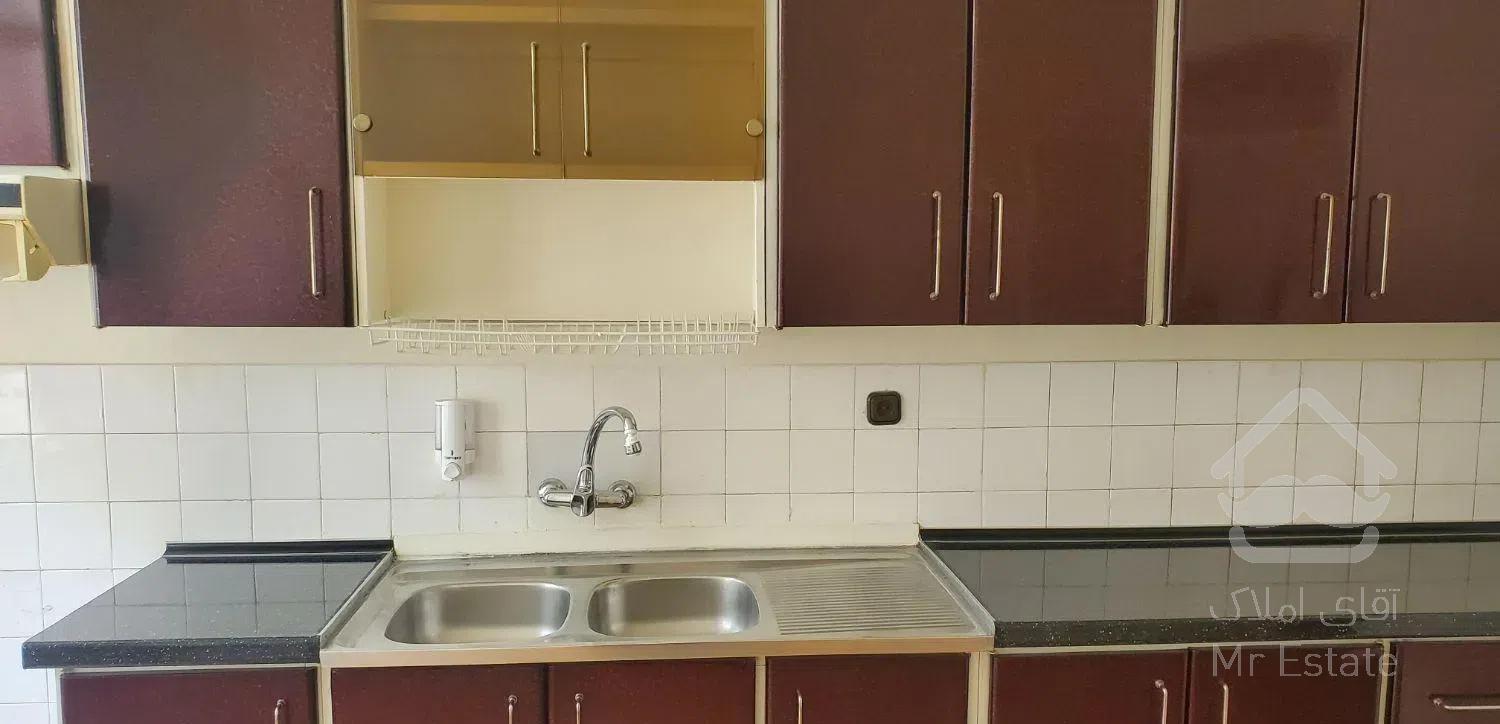 آپارتمان ، ۱۶۰ متر ۳ خواب قدیمی ، گیشا