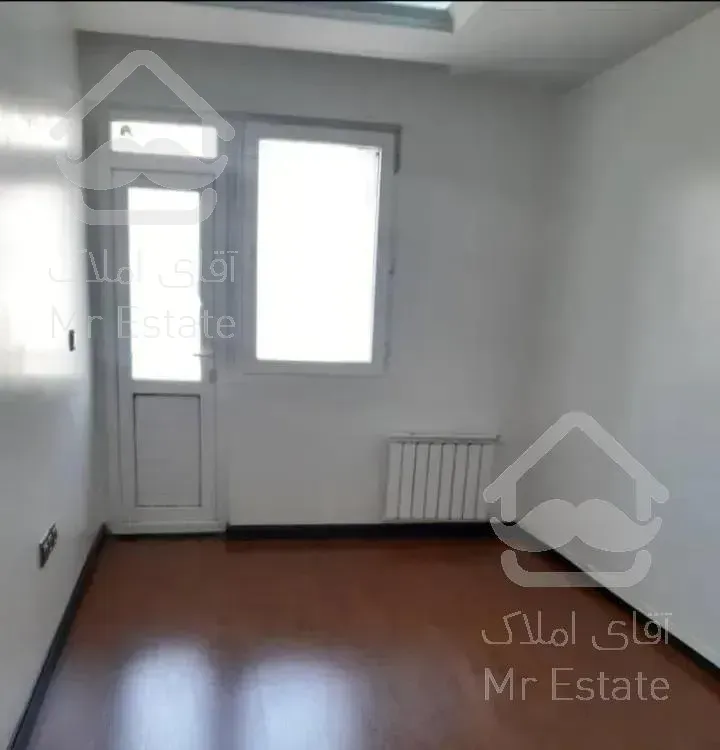 ٦٧ متر/ کوى بیمه اکباتان/ رو به آفتاب