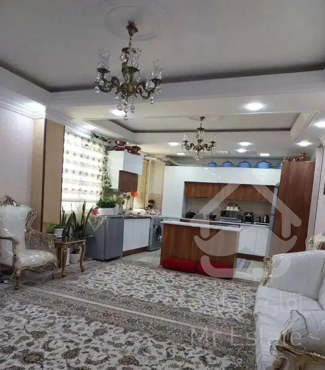 واحد ۹۰متری/نورپردازی/فول امکانات/لوکس