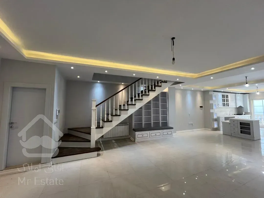 فروش ویلای ۳۱۰ متری تریبلکس سی متری