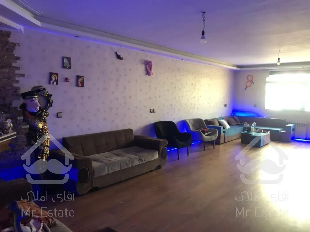 ۱۳۶متری حیاط دار بلوار فردوس