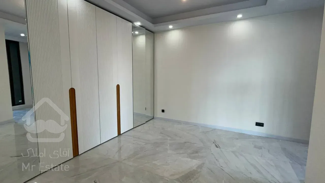 فروش اپارتمان 195 متری محمودیه