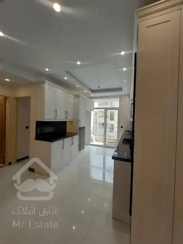 ۷۷متر۲خواب فول نور مستقیم کم واحد