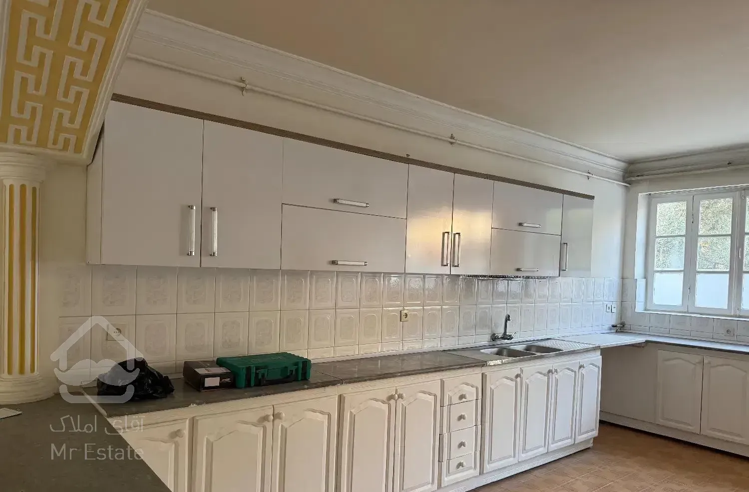 اجاره خانه ۱۸۰متری دربستی دو خواب خیلی تمیز