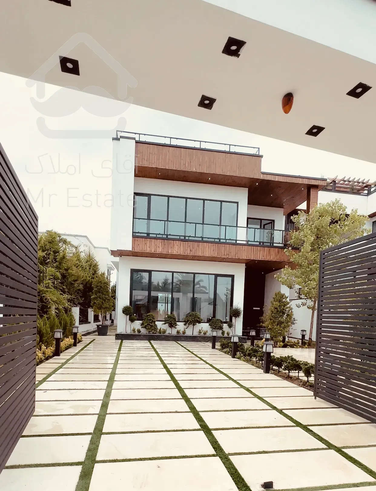 فروش ویلا مدرن/داخل مجموعه