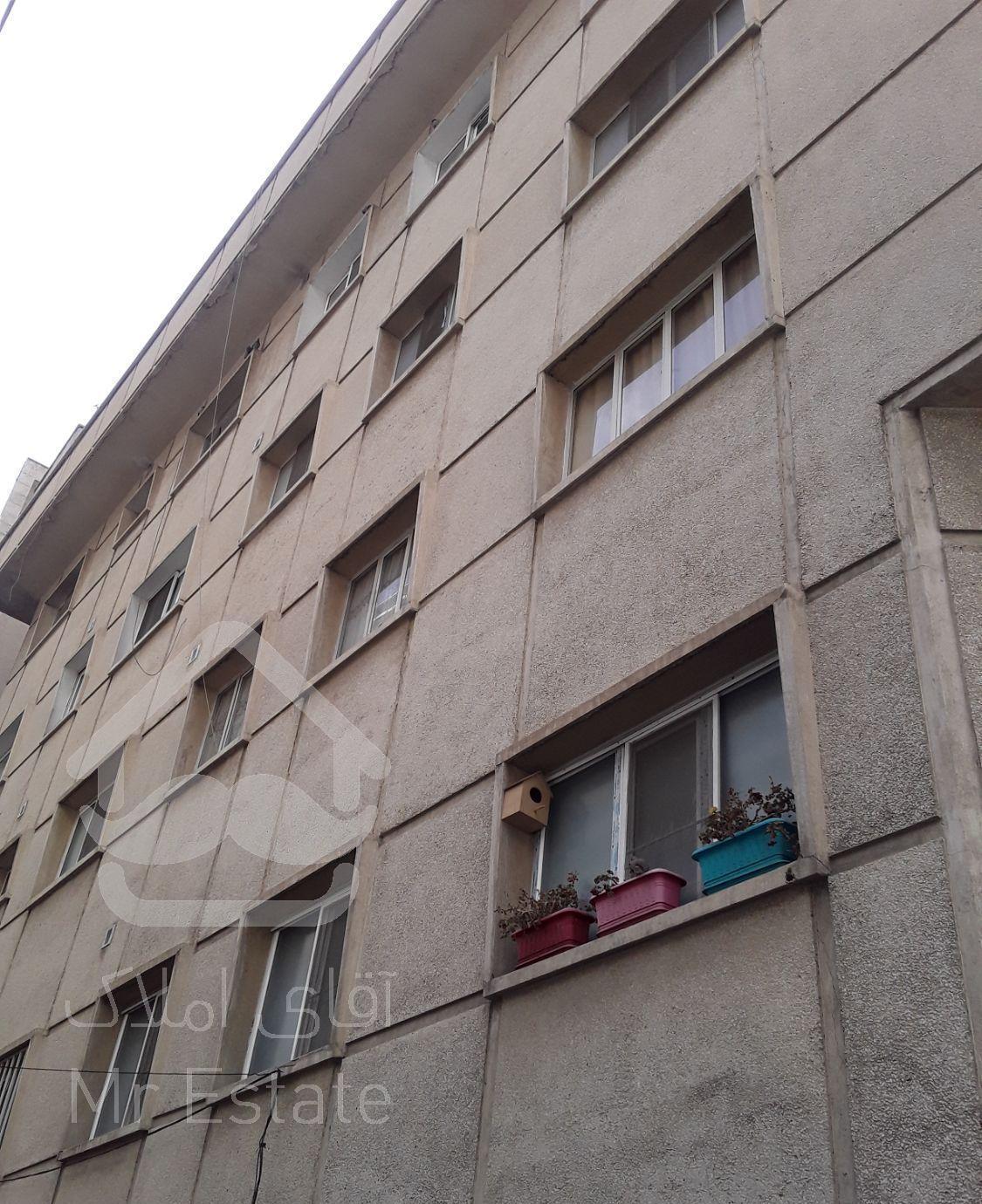 جماران ۱۰۲متر تک‌خواب پارکینگ تراس