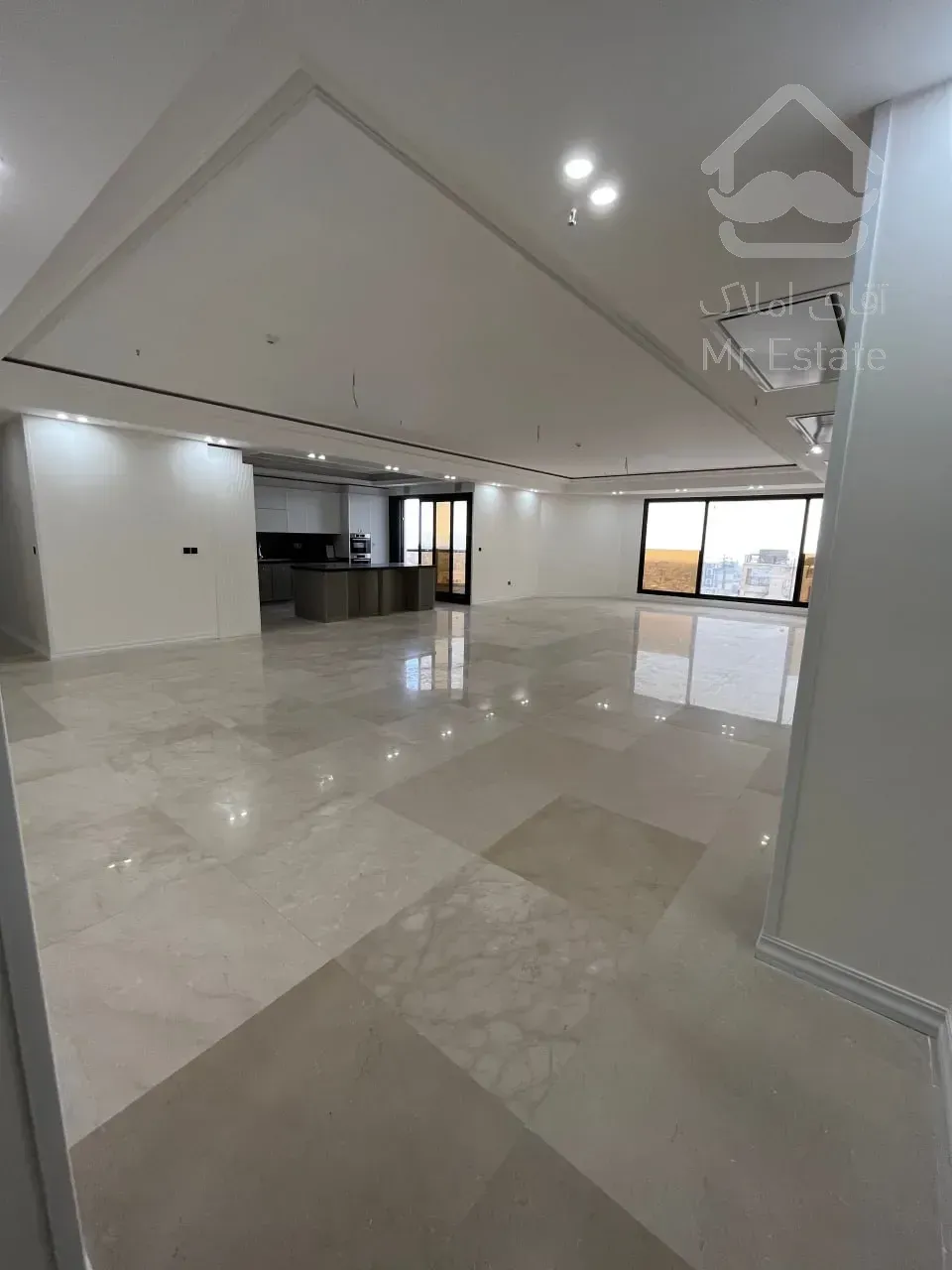 فروش برج 239متر 3 خواب قیطریه با مشاعات ابی