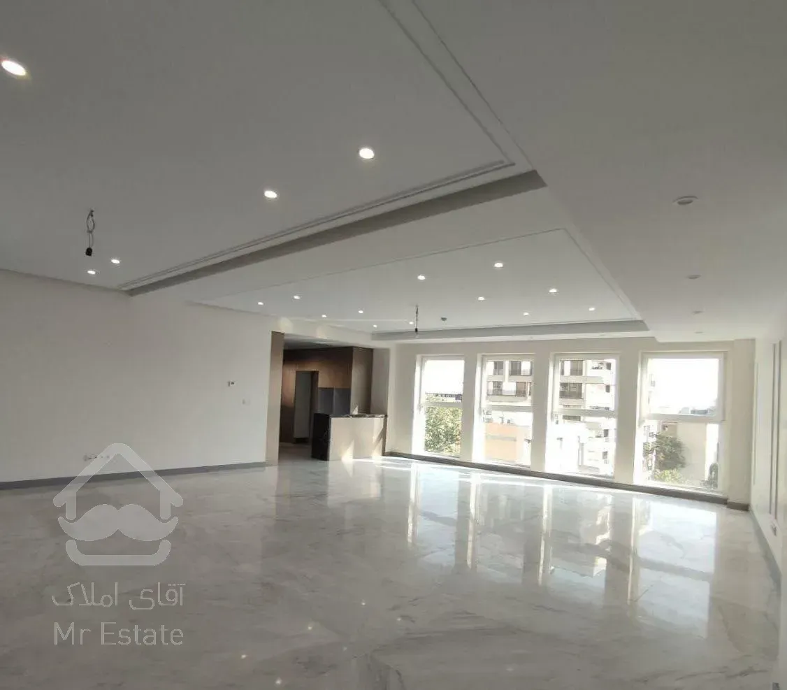 ۲۴۰ متری ۴ خوابه دریاچه فول امکانات تهاتر