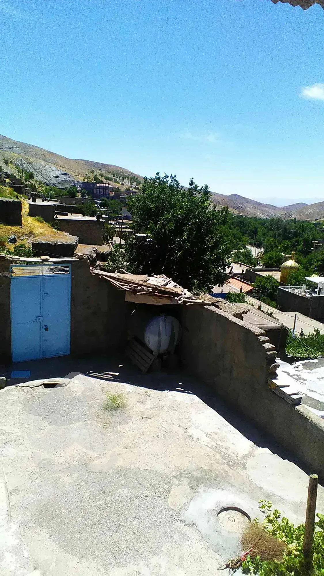 خانه باغ در روستا پیوژن با اتاق خواب