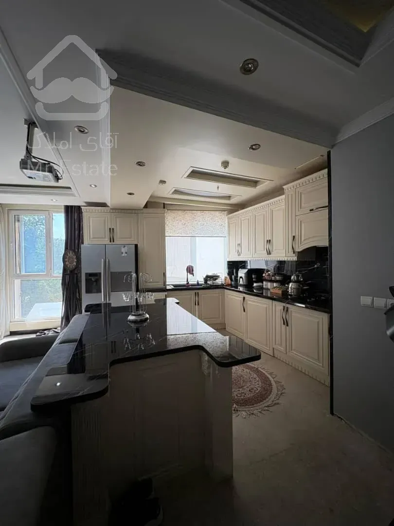 فروش آپارتمان ۱۳۰ متر دارآباد