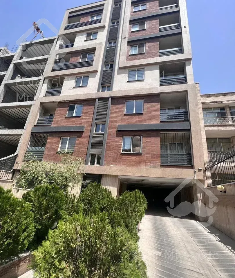 ۱۳۶متر سه خواب ۲ساله سالن‌پرده‌خور غرب باقری