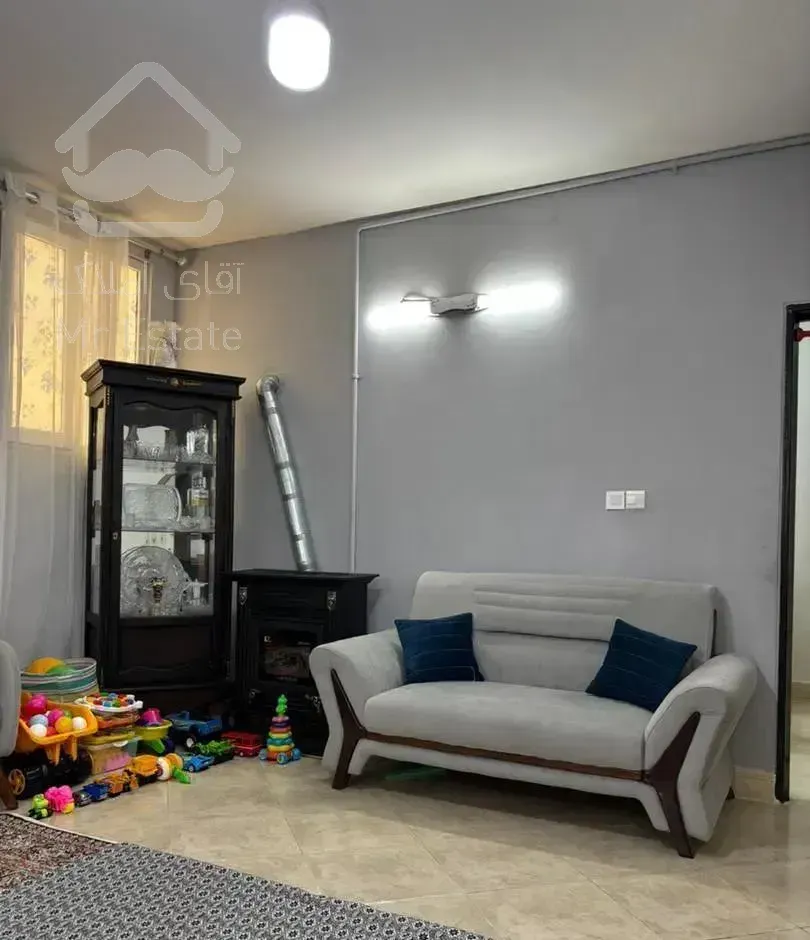 ۷۰ متره خودساز/شاهان