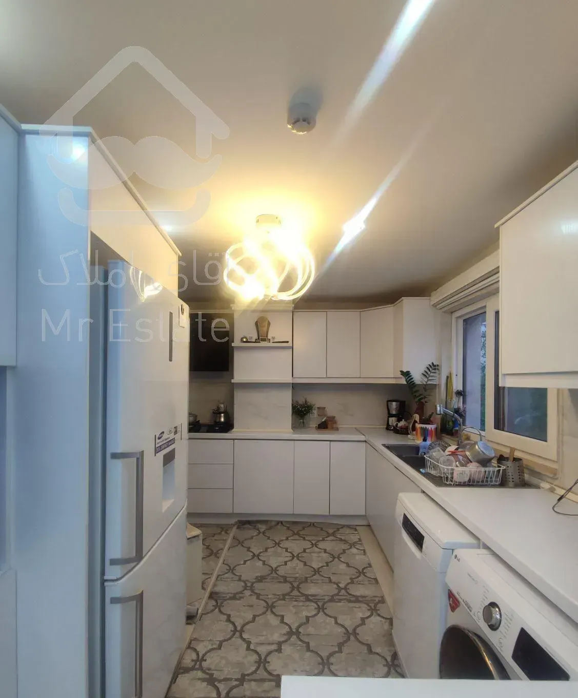 ۹۲متر/تک واحد/۳نبش/گلستان فرد