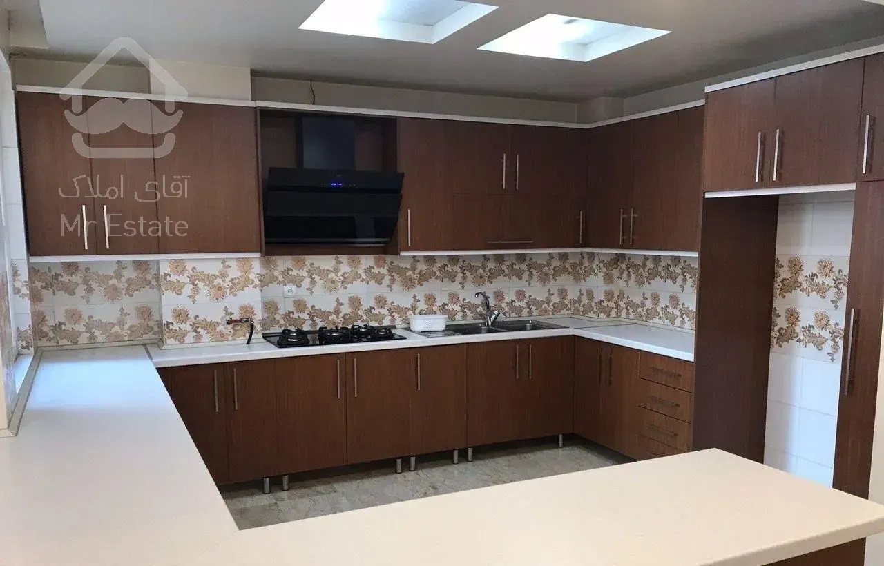 ۱۱۵متربلواردادمان/ارغوان۷ساله/تکواحدی