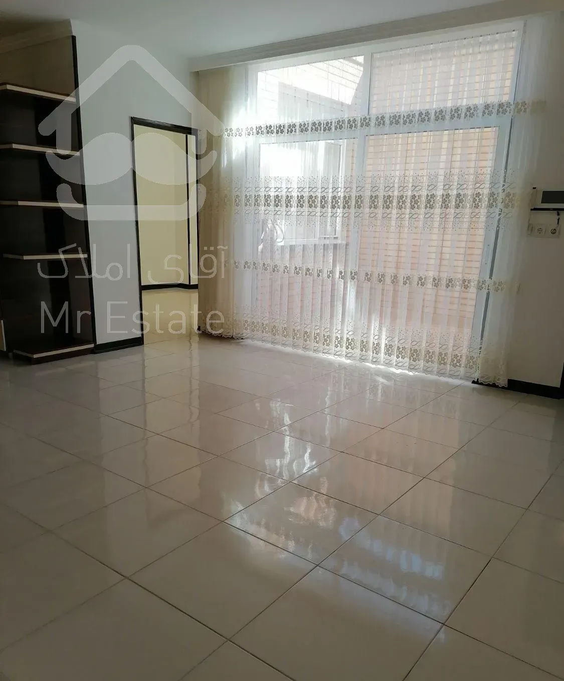 واحد ۱۰۰ متری دو خواب همکف