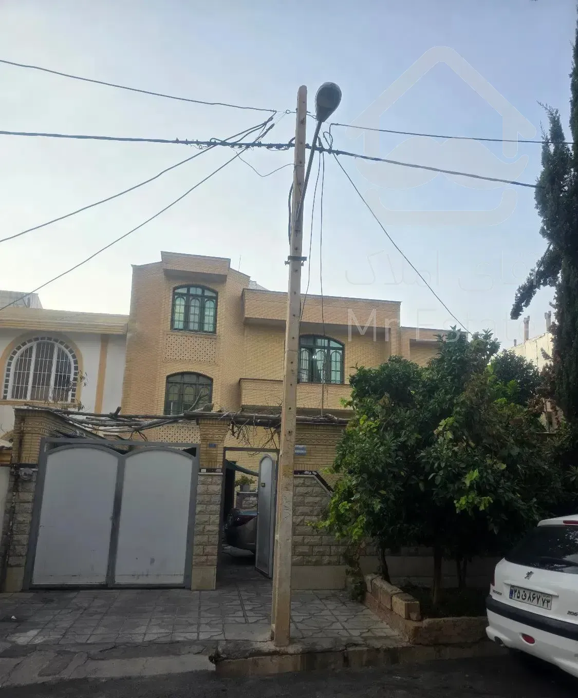 منزل مسکونی ویلایی 2 طبقه و سوییت