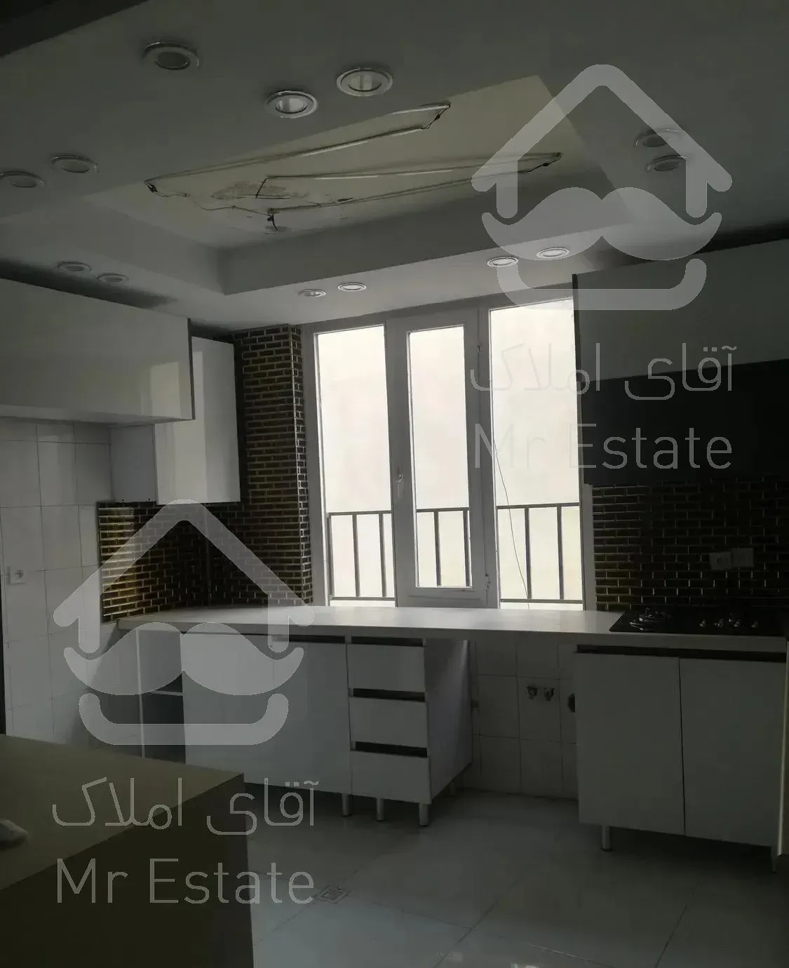 70 متر 2 خواب غرب بلوار با پارکینگ