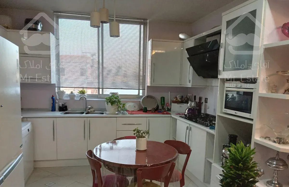 ۸۶مترشیخ طبرسی