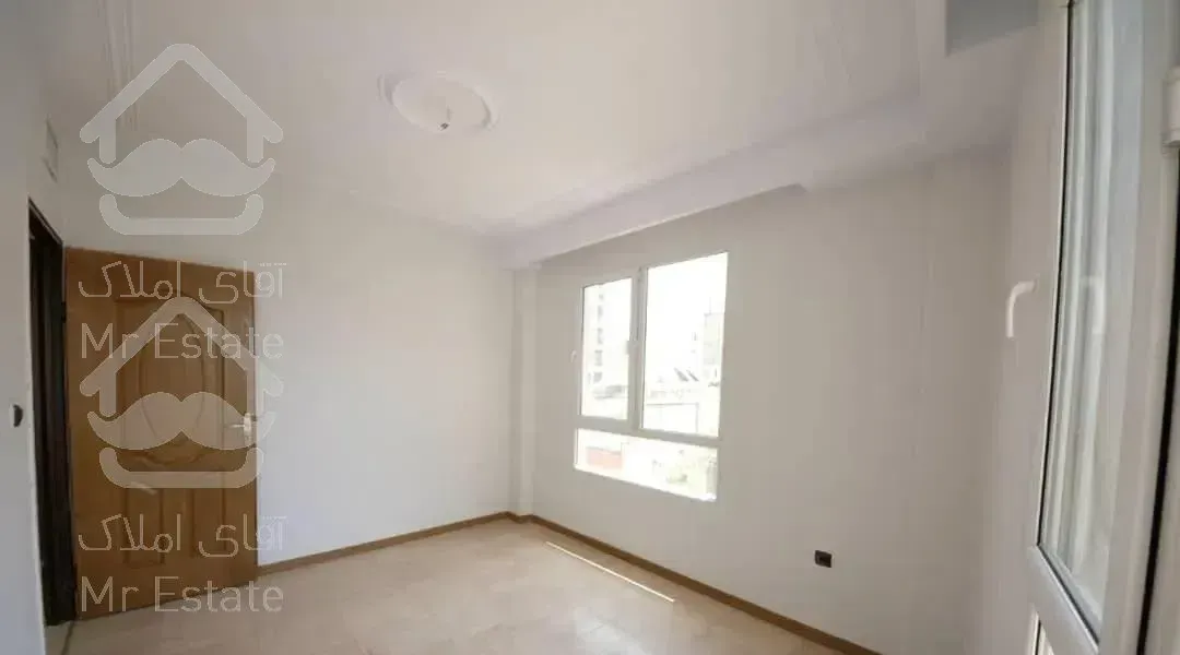 ۱۰۵ متر تک واحدی سه جهت نور