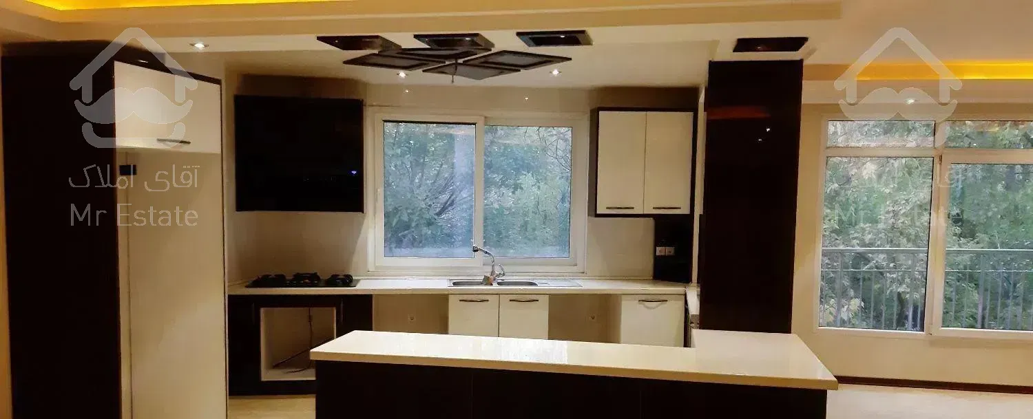 اپارتمان،۱۵۰ متری،سه خوابه