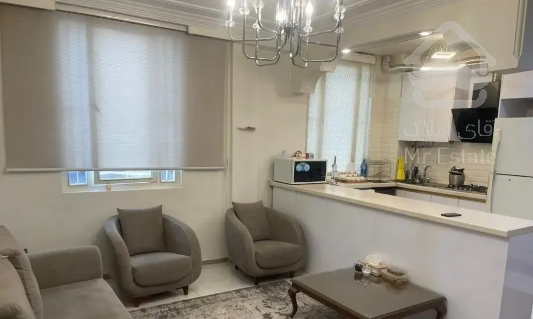 آپارتمان نقلی فول بازسازی شده/عارف/دارای وام آماده