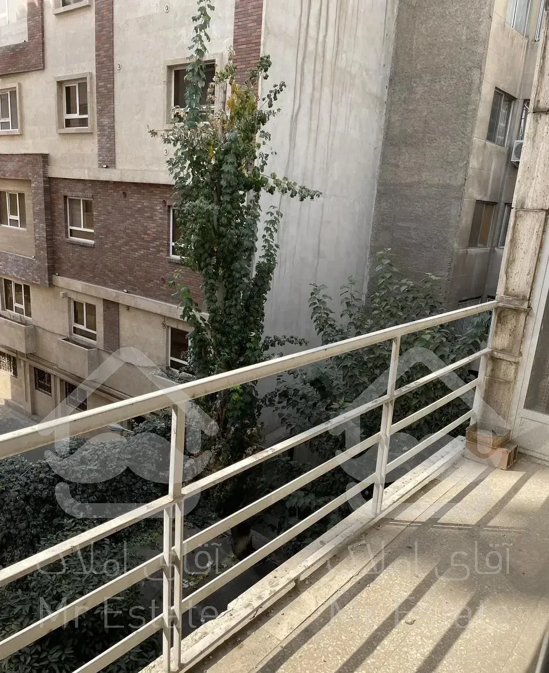 دبستان ۱۰۱متر مناسب سرمایه گذاری