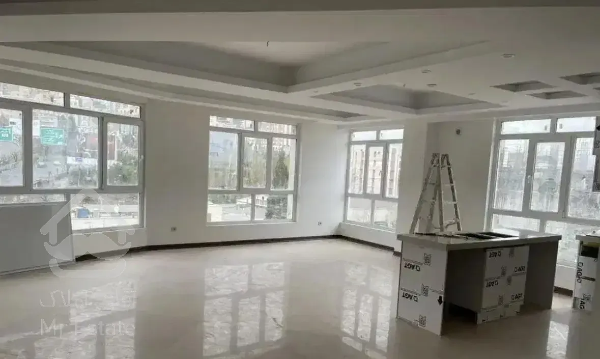 ۱۱۹متر ظفر/۲خ/نوساز/غرق نور ویو مشجر