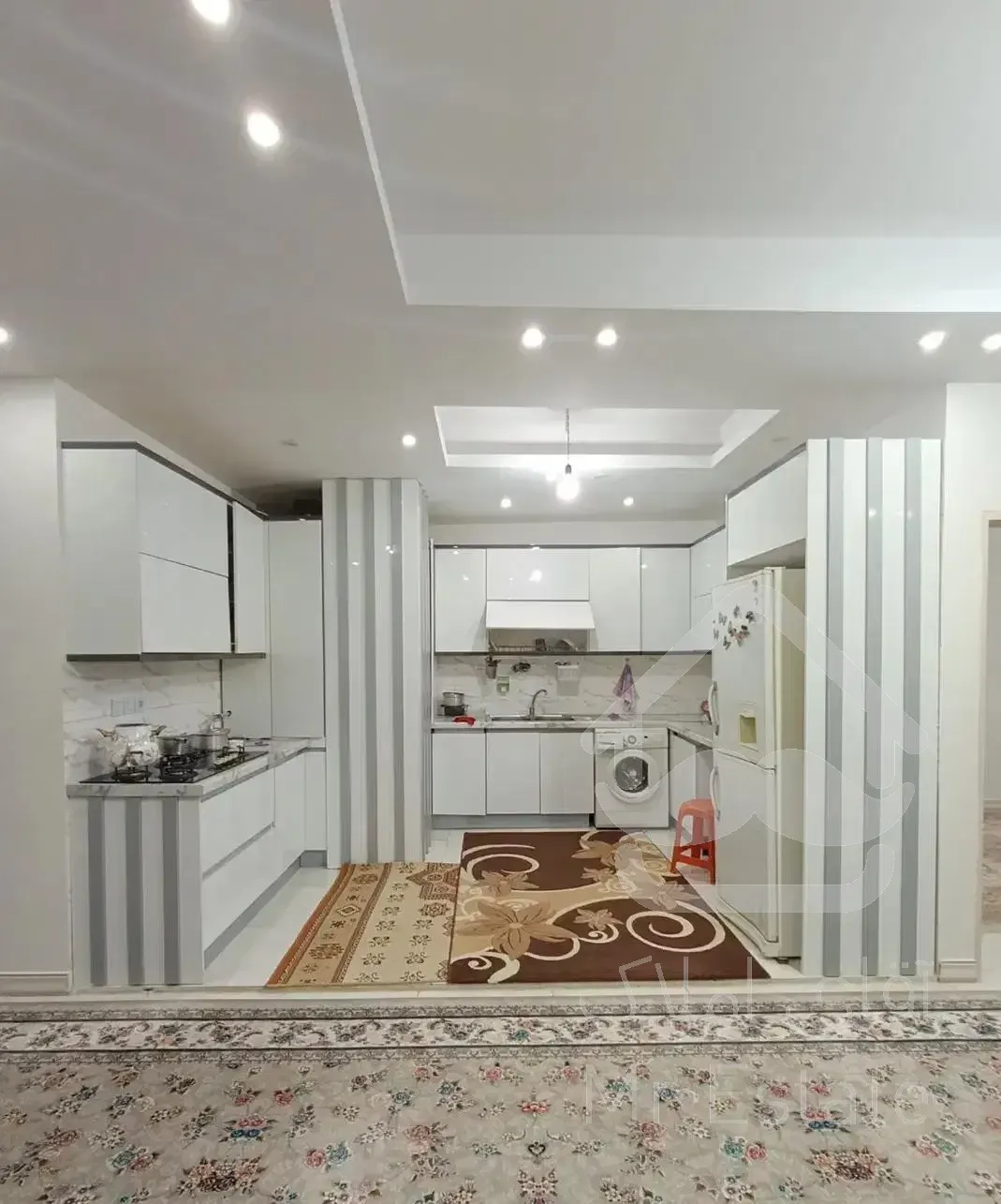 ۱۰۷متر/آسانسور2لاین+پارکینگ/سند آماده/تهاتر