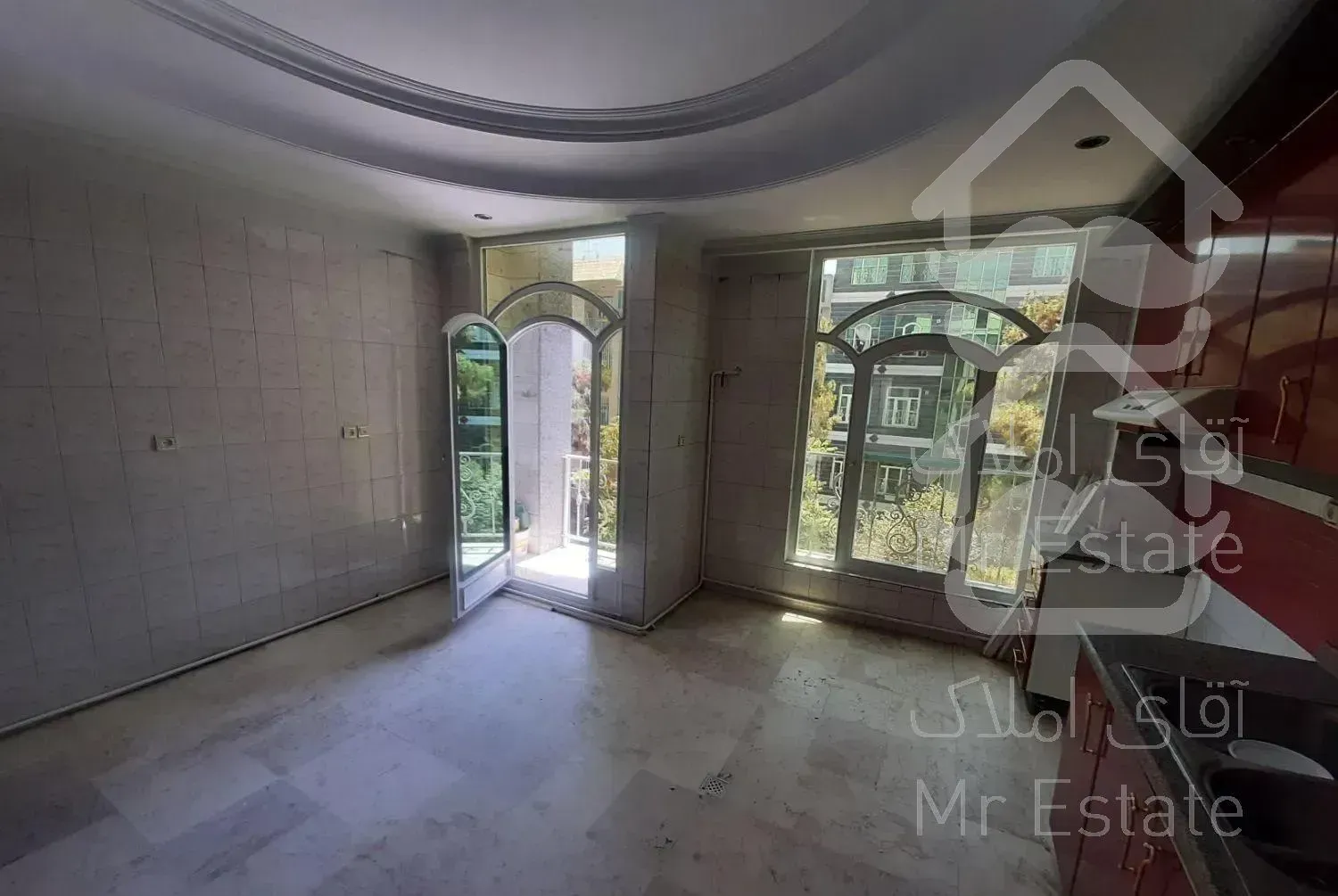 آپارتمان . ۱۱۲ متری . دو خواب . نیلوفر ۱