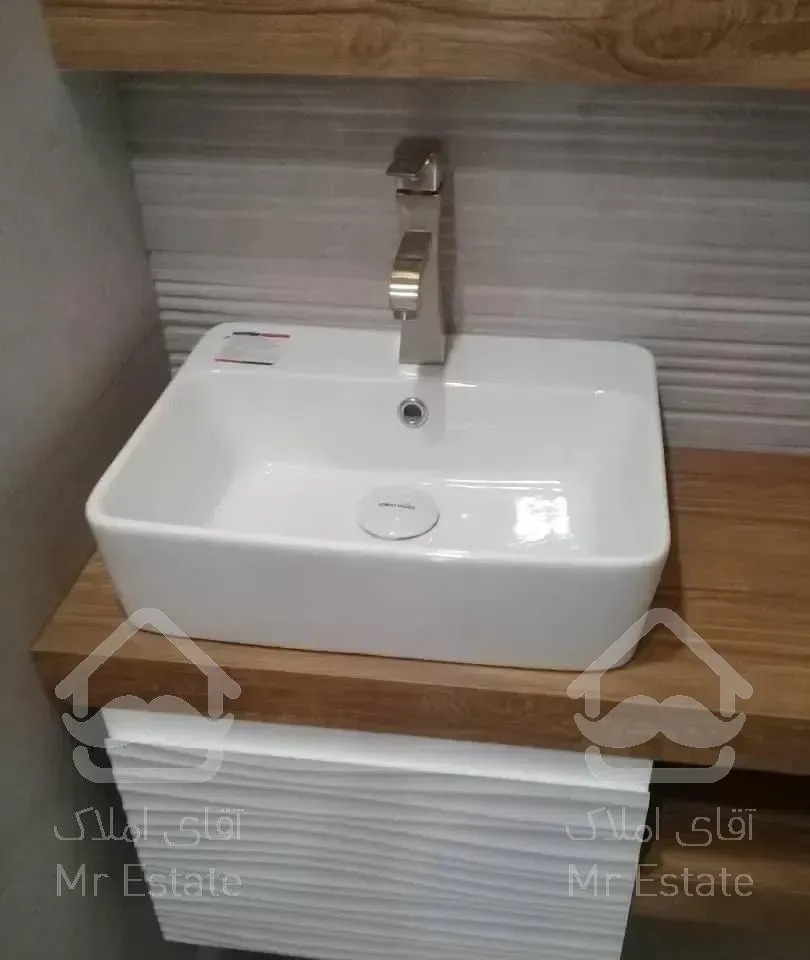 143 متر/3 خواب/خطی رو به آفتاب/2 تراس