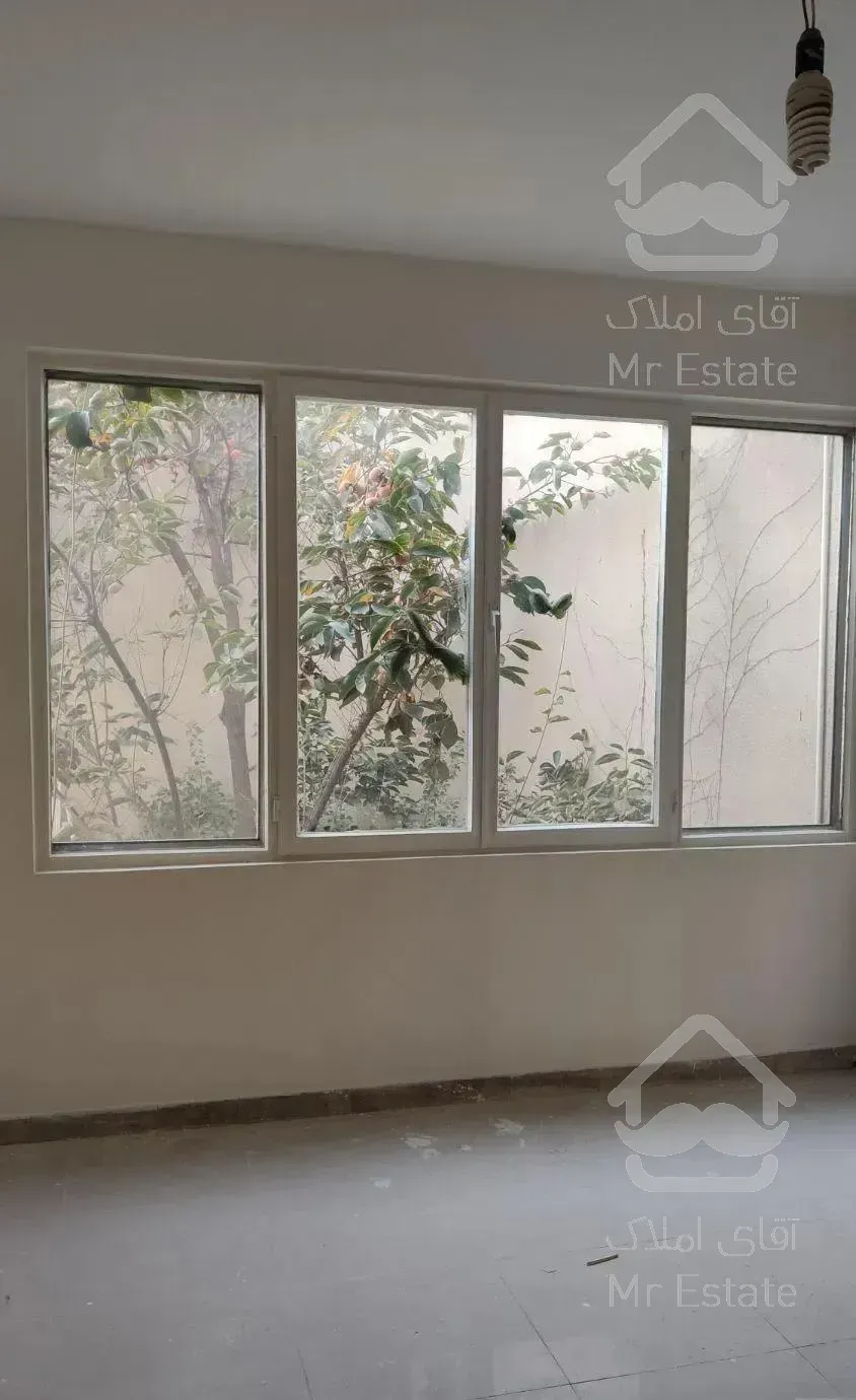 تجریش ٩ متر تجاری ١۵٠ متر اداری (۵٠ متر تراس)