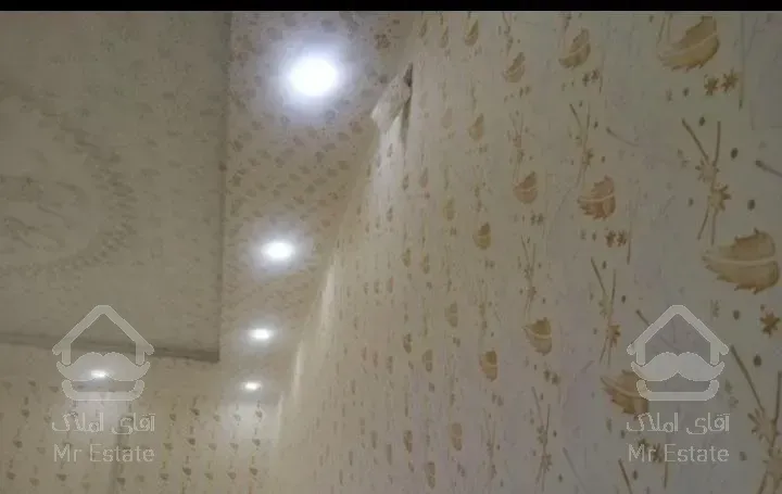 طرح کاغذ دیواری  و خدمات نقاشی ساختمان