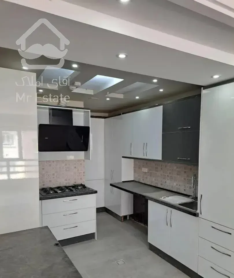 ۱۰۲ متر فول امکانات نوساز /  نصرت