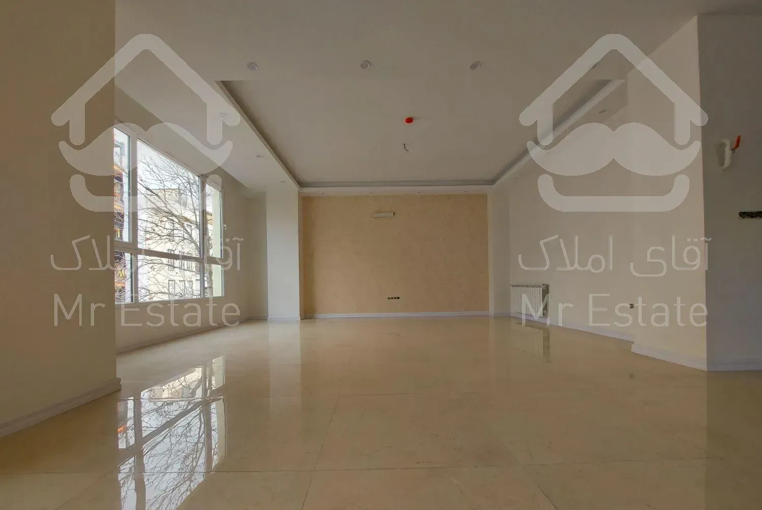 ظفر،121متر،کم واحد،بدون دیوار مشترک