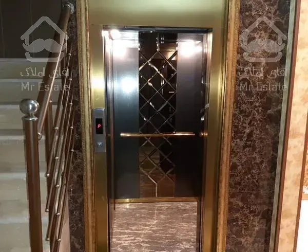 آپارتمان ۱۳۹ متری کلید نخورده فاز۴ مهرشهر