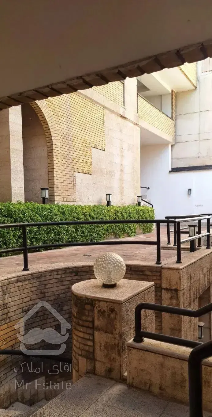 فروش آپارتمان ۶۸ متری ۱ خوابه طبقه ۲ در زعفرانیه