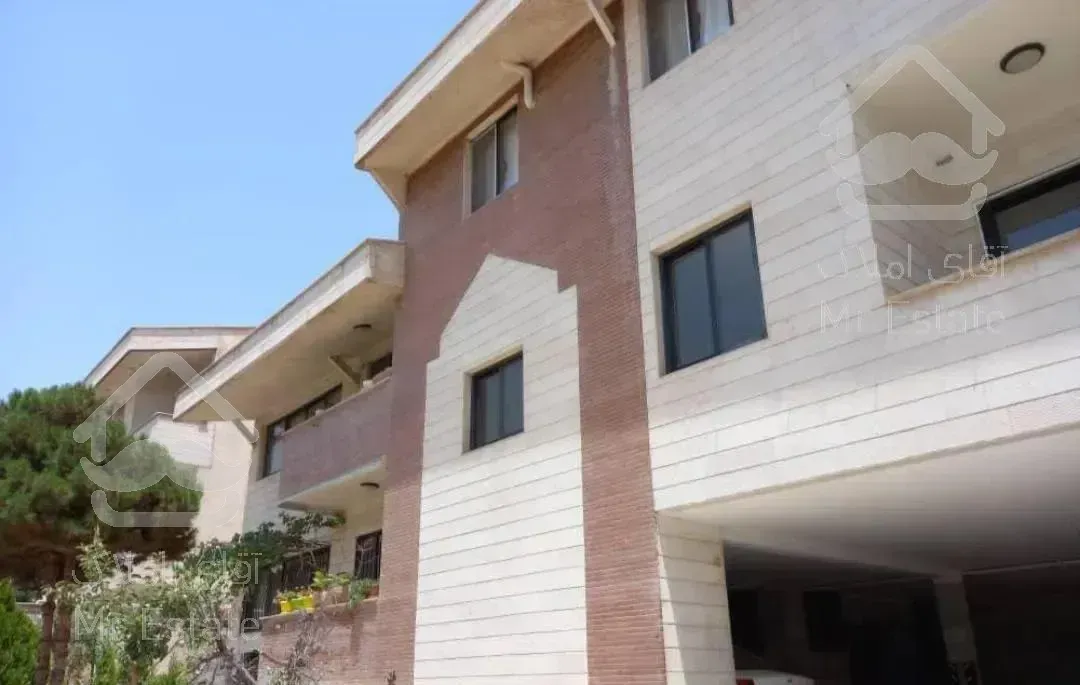 مستغلات/600متر بنا/چهار واحد مجزا در 803متر زمین