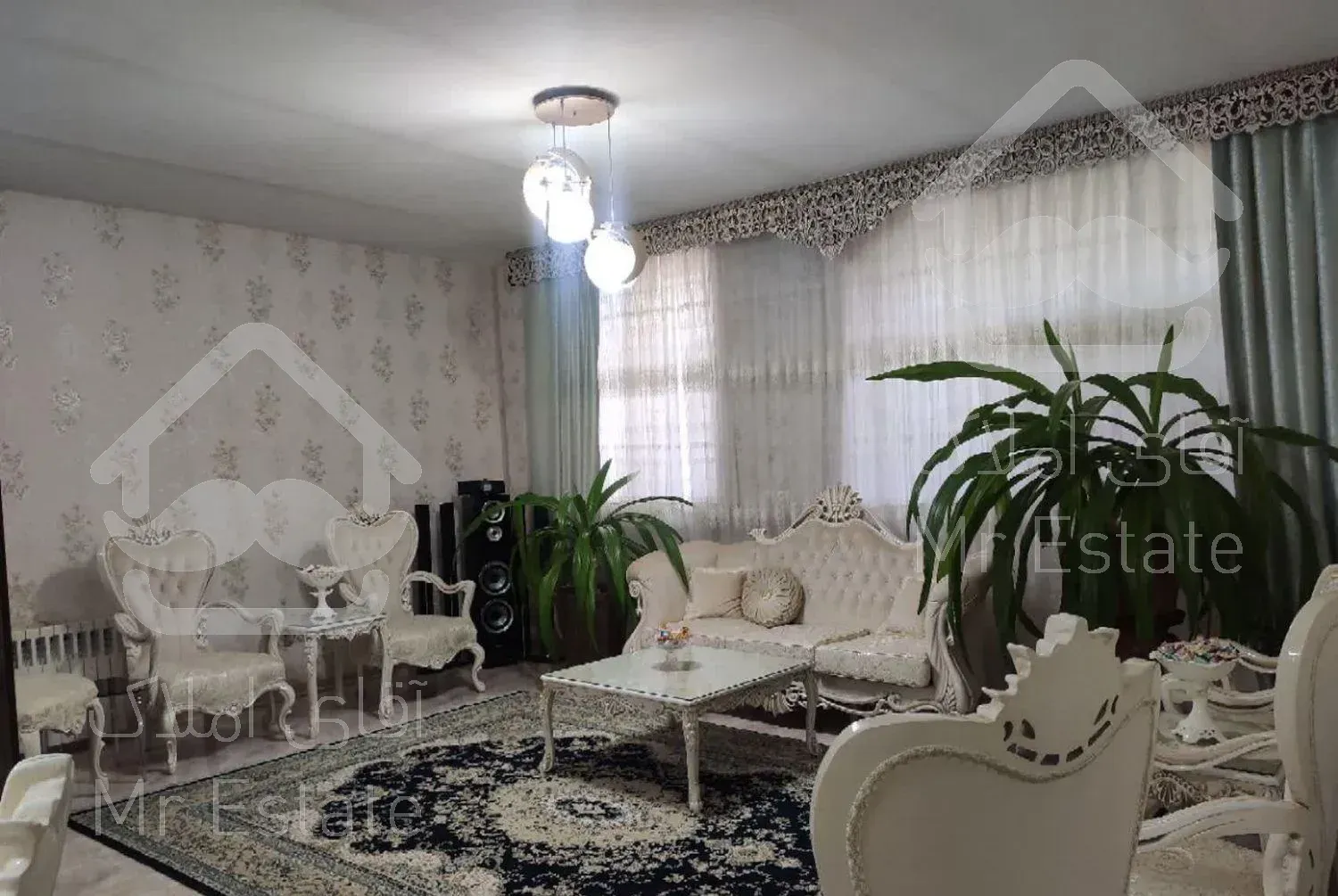 دو طبقه ویلایی