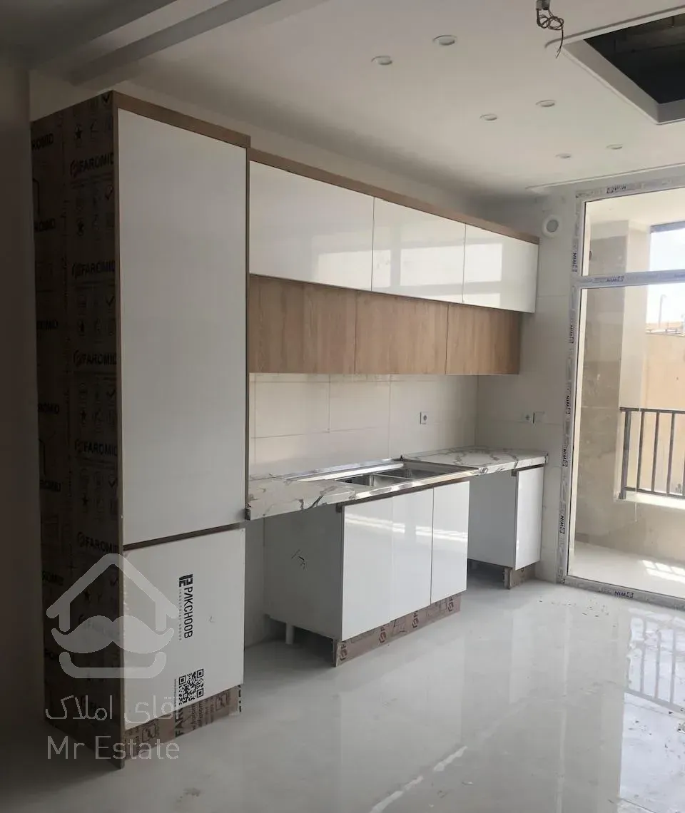 آپارتمان نوساز ۱۲۵متر دو خواب جمالزاده شمالی