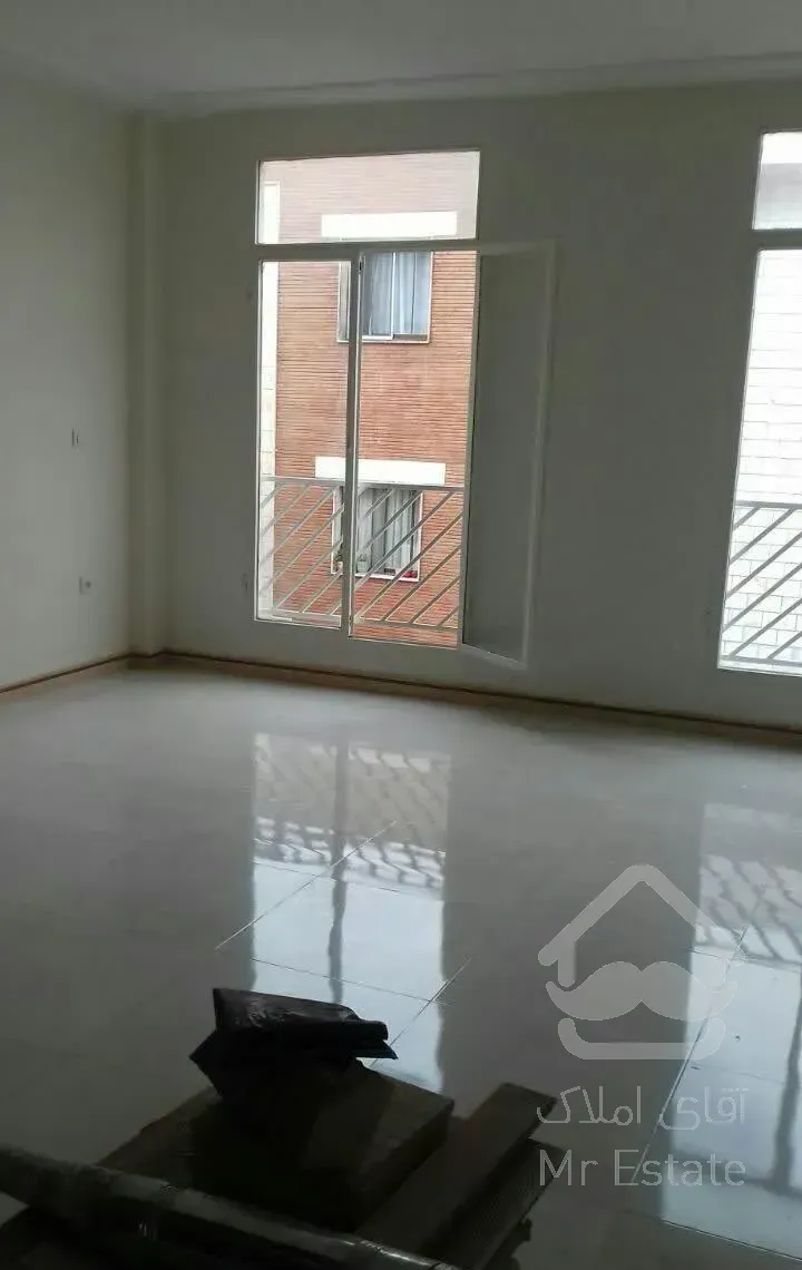 آپارتمان ۷۰ متری ۲ خوابه طبقه ۳