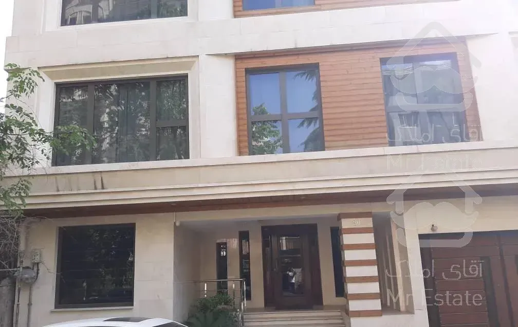 90 متر دولت نوساز لابی و روف گاردن