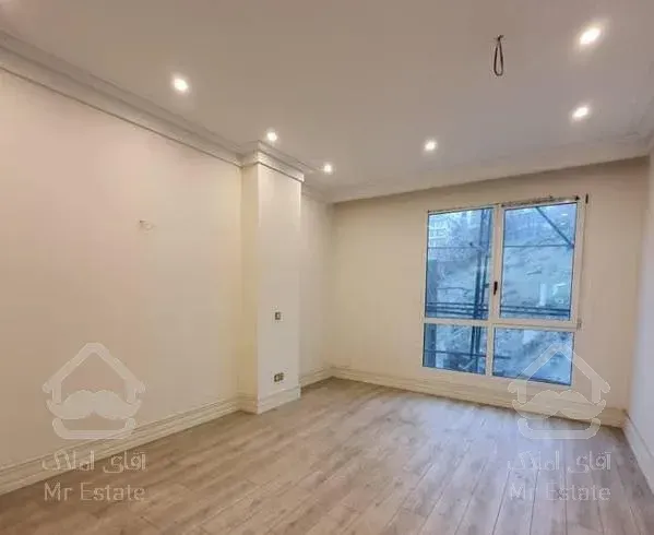 خرید و فروش آپارتمان مسکونی 242 متری فرمانیه شرقی