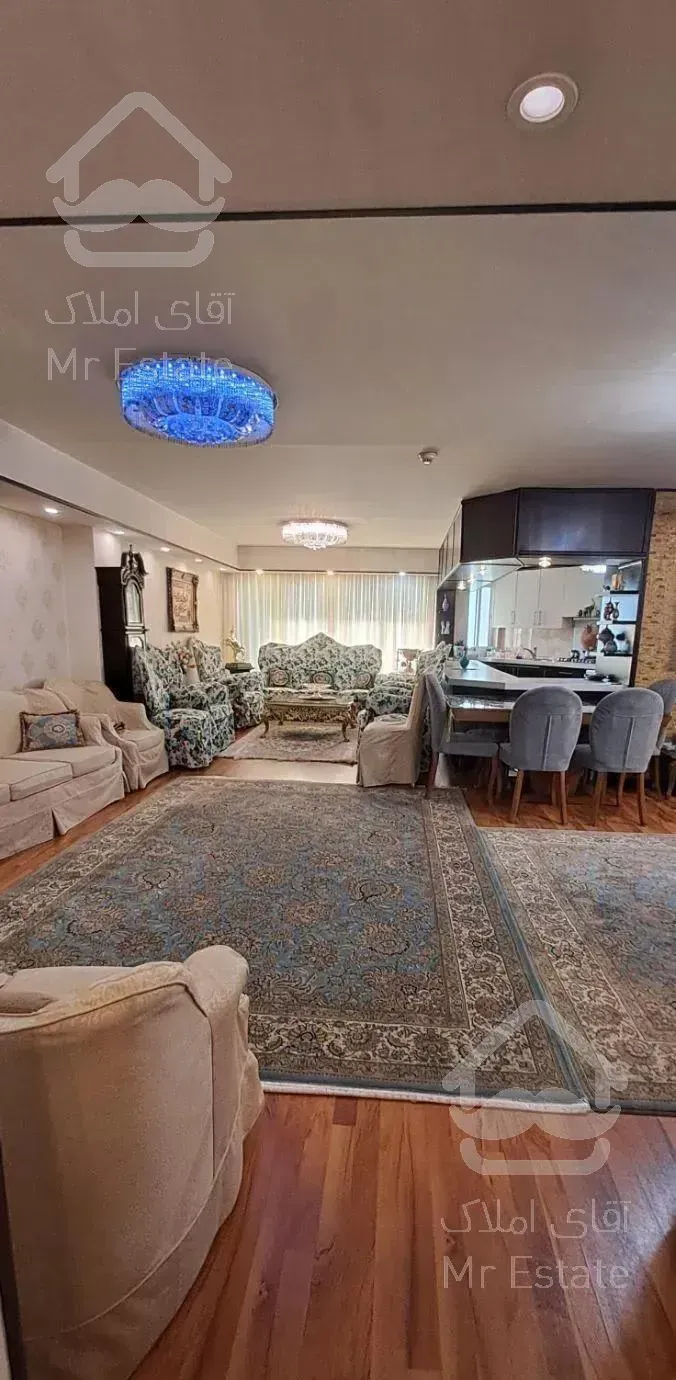 هروی وفامنش۱۷۰متر ۳خواب فول مشاعات