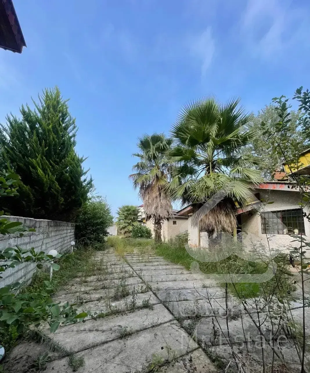 ۳۳۰زمین ۱۳۰ بنا شهرک کتی سند شش دانگ زیر قیمت