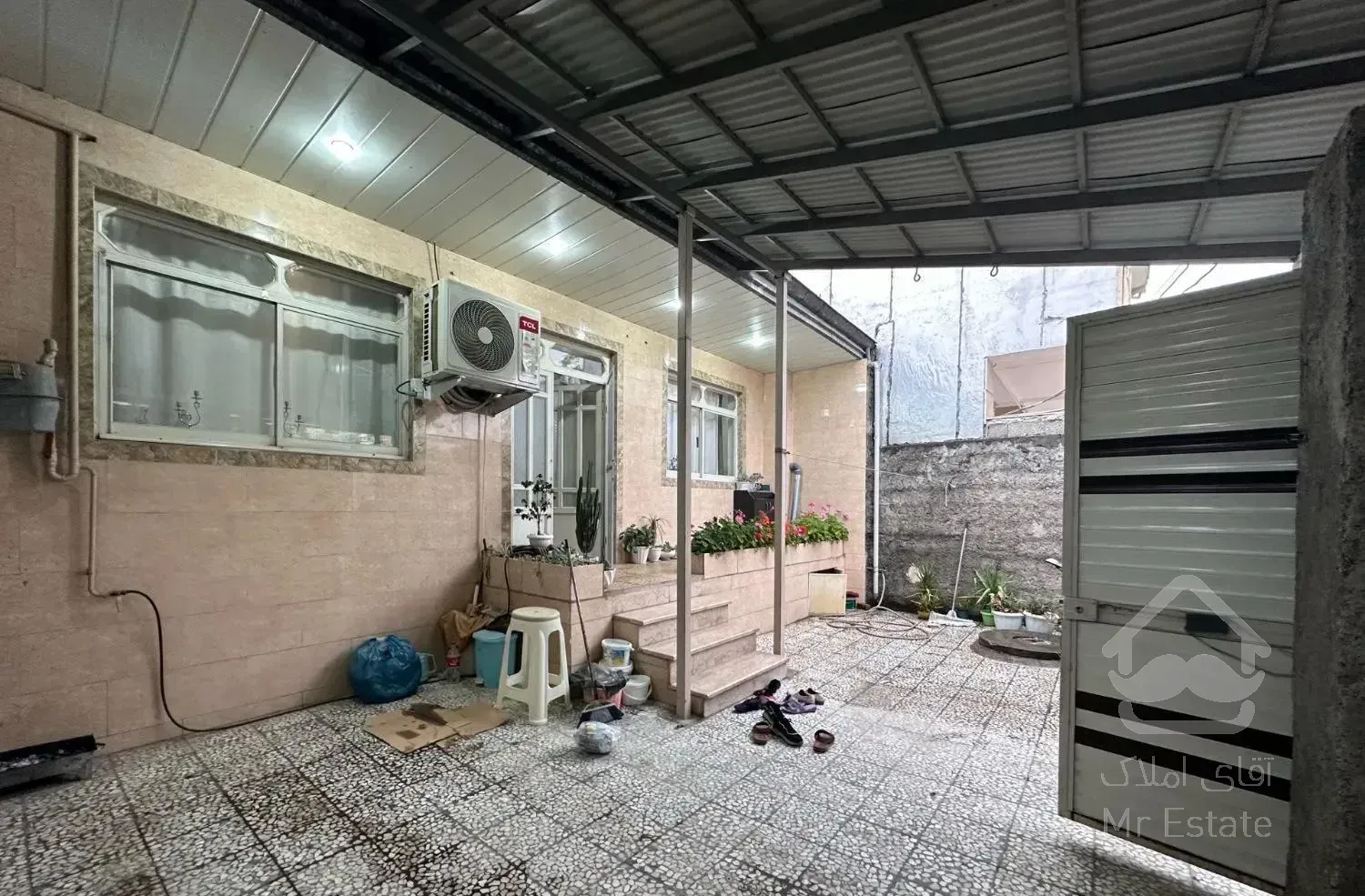 غروش ویلای 134 متری 110 بنا دارای سند تک برگ