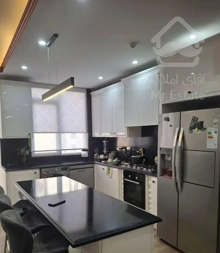 ۹۰متر ۲خواب  بلوار کشاورز ایتالیا