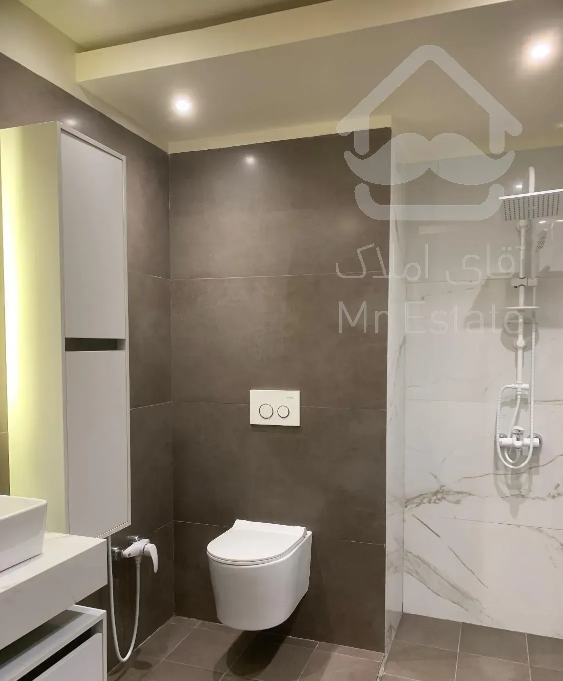 آپارتمان ۱۴۵ متری/ تاپ لوکیشن/ فول بازسازی شده