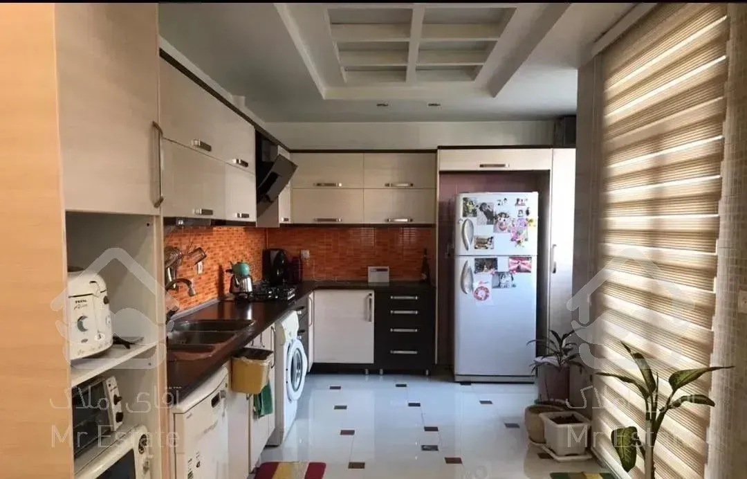 فروش آپارتمان، ۱۳۰ متر، سه خواب، فاز یک مهرشهر