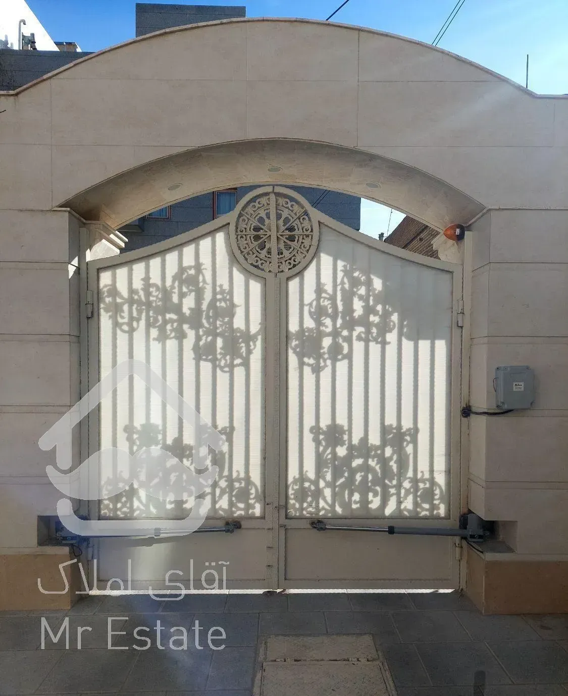 کرکره برقی و جک پارکینگی