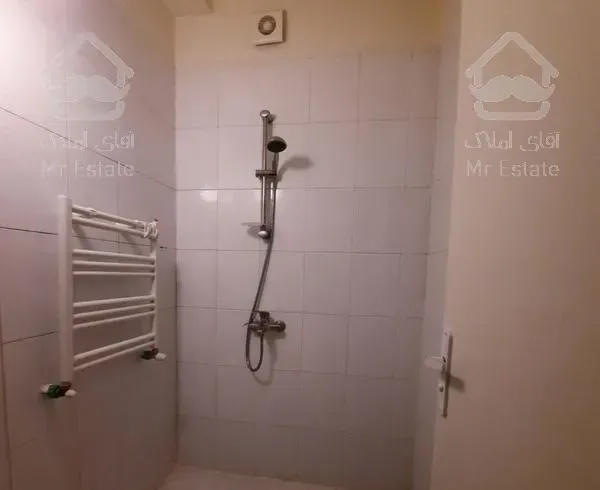 آپارتمان 95 متر دو خوابه (غرق در نور)